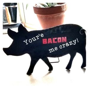Tin pig with cute quote